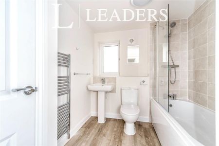 1 bedroom flat to rent - Photo 3