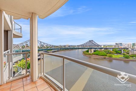 ARGUABLY THE CBD FINEST RIVERFRONT COMPLEX 2 Bedroom Unfurnished - Photo 5