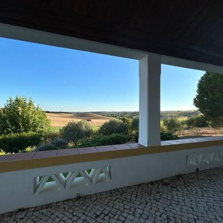 Moradia T4 - Photo 1