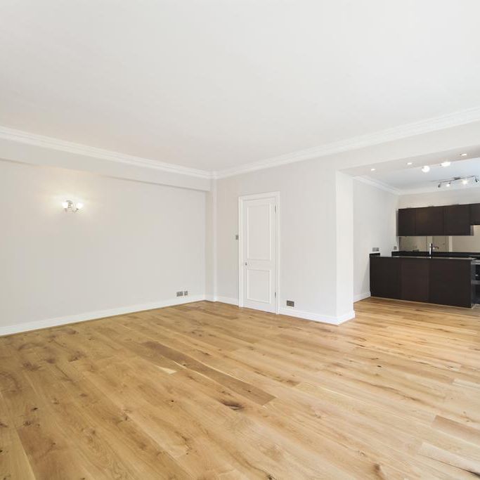 3 bedroom flat to rent - Photo 1
