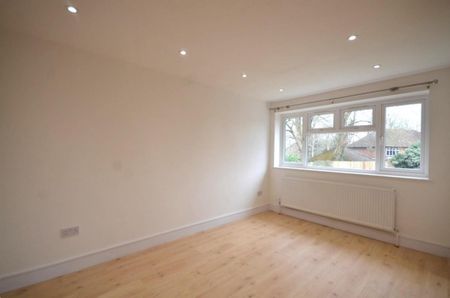 Abbey Close, , Pinner, HA5 2AW - Photo 5