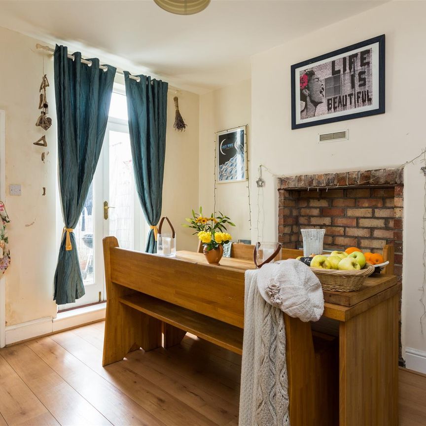 46 Ambrose Street York YO10 - Photo 1