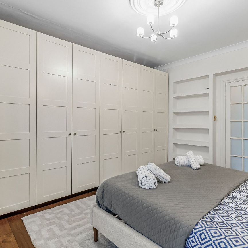 Inverness Terrace, London, W2 - Photo 1