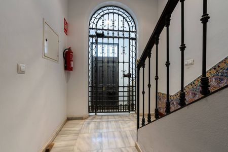 3 bedroom luxury Apartment for rent in Seville, Spain - Photo 4