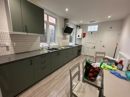 Room in a Shared House, Tennyson Street, LE2 - Photo 4