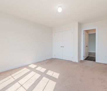 For Lease - 1028 Wickham Road, Innisfil, Ontario - Photo 2