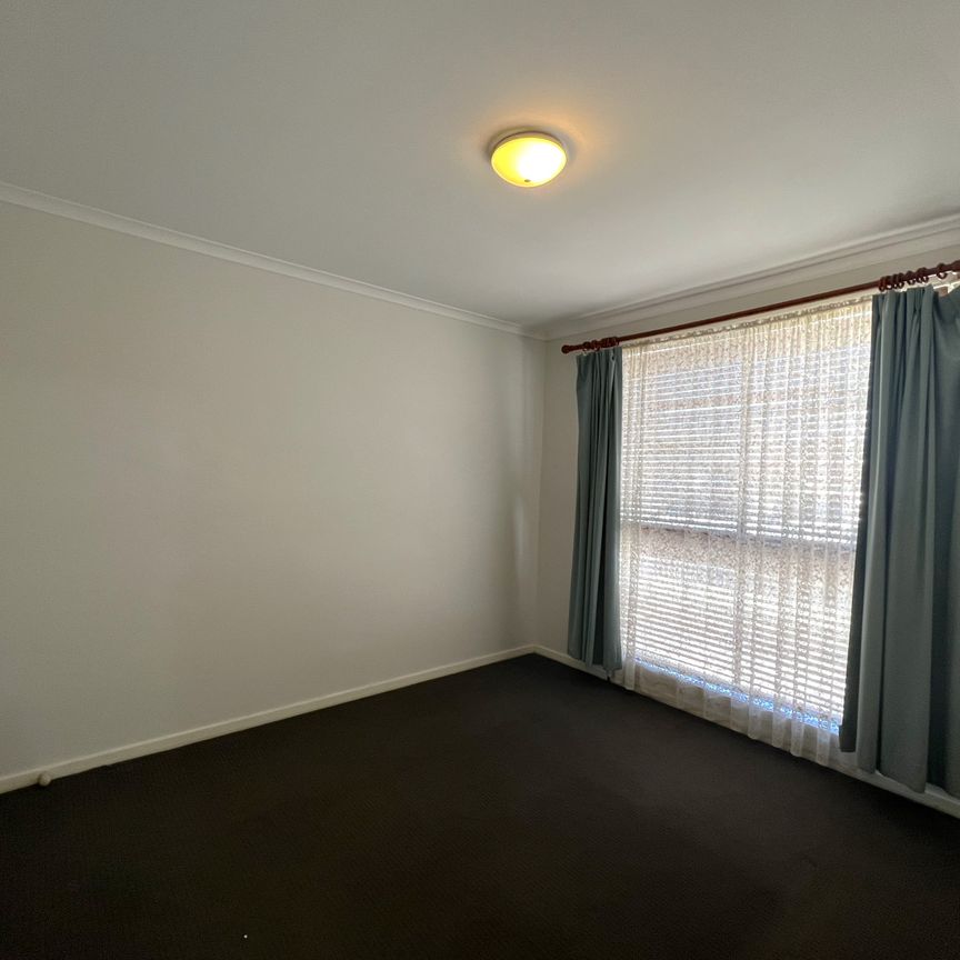 Convenient Two Bedroom Unit - Photo 1