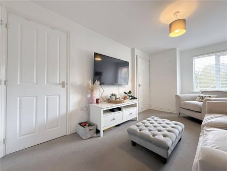 2 bedroom semi-detached house to rent - Photo 2