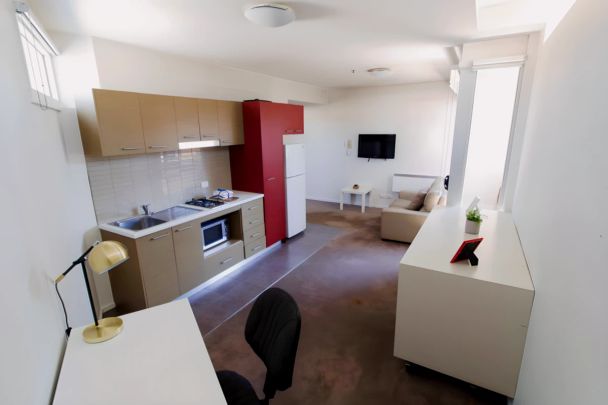 Large 1 Bedroom - Photo 1