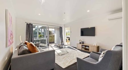 Spacious & Fully Furnished Living - Photo 4