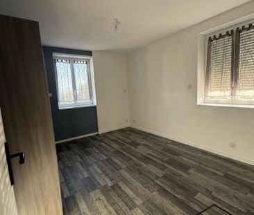 Location Appartement 4 pièces 92m² POMPEY 54340 - Photo 2