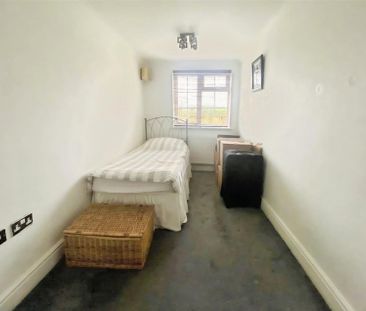 Eastbury Road - Photo 5