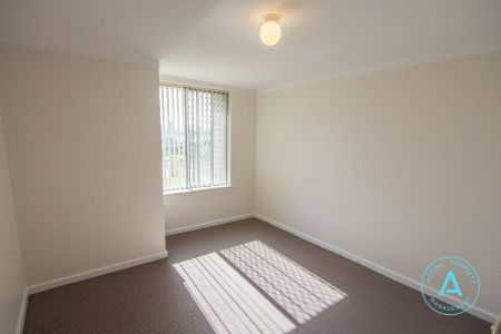 APARTMENT FOR RENT IN SOUTH PERTH - Photo 4