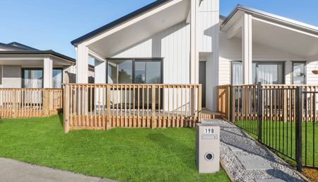 Three bedroom beauty! - Photo 4