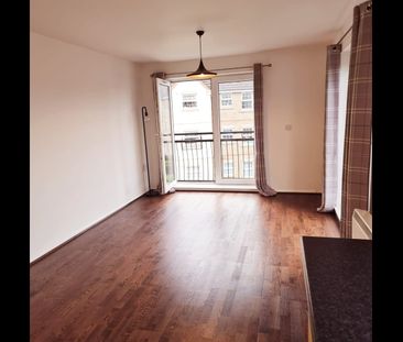 2 Bed Flat, Pipkin Court, CV1 - Photo 2