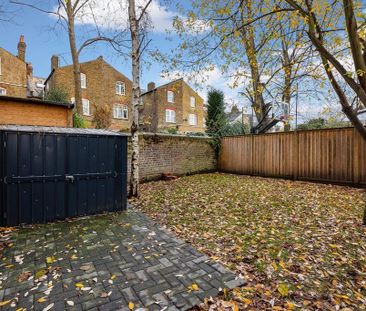 3 bedroom flat to rent - Photo 5