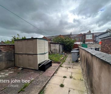 3 bedroom terraced house to rent - Photo 1