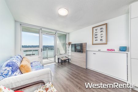 988 Quayside Drive #11F, New Westminster, BC V3M0L5 - Photo 2