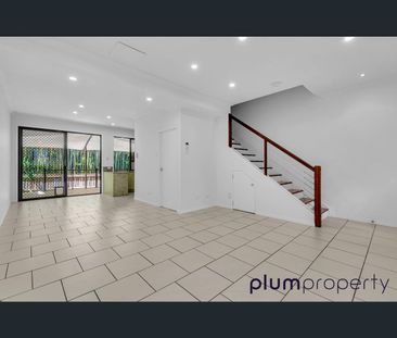 8 Soudan Street, Toowong, Qld 4066 - Photo 3