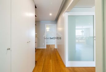 Apartamento T4 em Porto