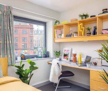 Medium Highest Double Ensuite - Photo 2