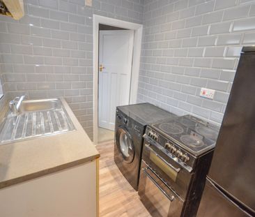 2 bed flat to rent in Bavington Drive, Fenham, NE5 - Photo 5