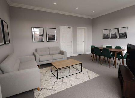 2 bedroom apartment to rent - Photo 4