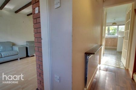 3 bedroom detached house to rent - Photo 2