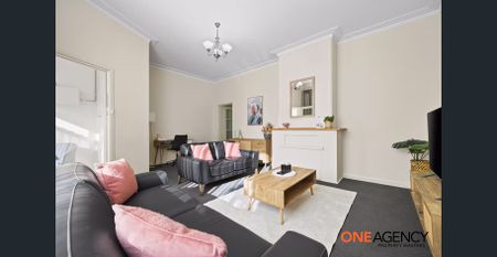 Fully Furnished 2-Bedroom House – Prime Ballarat Central Location - Photo 3