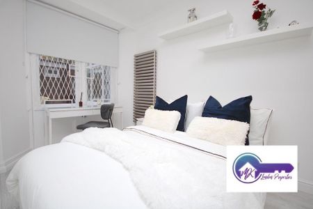 1 bedroom in a flat share to rent - Photo 4