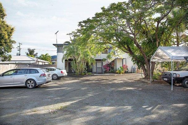 Short Term - Queen Bed - A/C Free WiFi, Incl Power, Fully Furnished - Photo 1