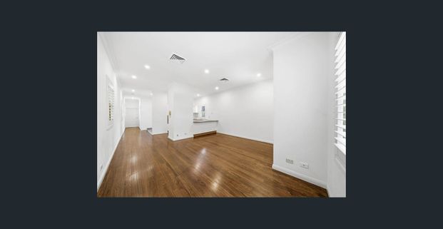 Unique light filled haven of charm and space - Photo 1