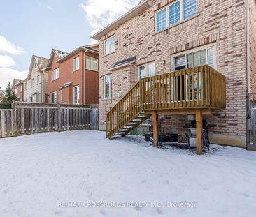For Lease - 24 Cozens Drive, Richmond Hill, Ontario - Photo 6