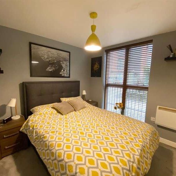 Ascote Lane, Dickens Heath, Solihull, B90 - Photo 1
