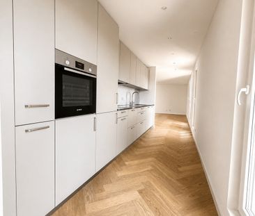 ATTIQUE DE 4½ PIECES AVEC TRES GRANDES TERRASSES - Photo 4