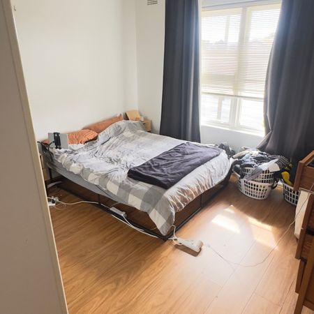 Kingsgrove - Photo 3