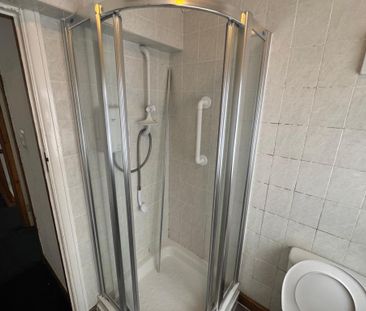 37 BEECH ROAD WV10 6TR - Photo 3