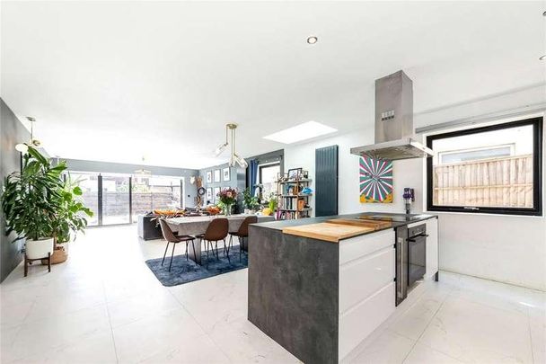 Purley Rise, Purley, CR8 - Photo 1