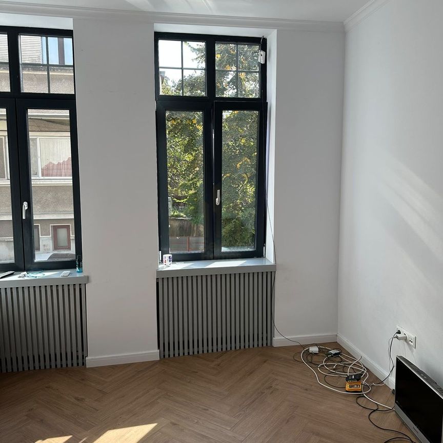 Vila Birouri Renovata cu 6 Camere de Inchiriat *Unirii* - Photo 1