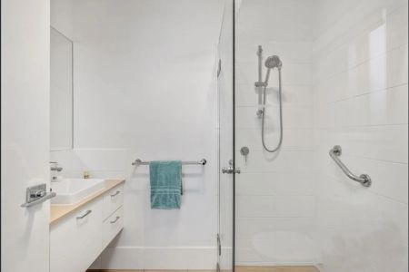 In the Heart of Spring Mountain - Photo 3