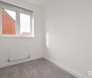 3 bed House - Terraced To Let - Photo 4