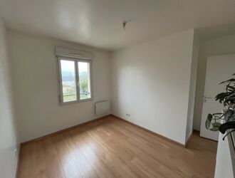 Location Duplex 4 pièces 105 m2 à Chartres - Photo 3