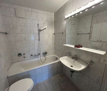 Hübsche 2-Zimmerwohnung mit Balkon - Ideal gelegen in Muttenz - Photo 3