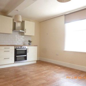 1 bedroom apartment to rent - Photo 2