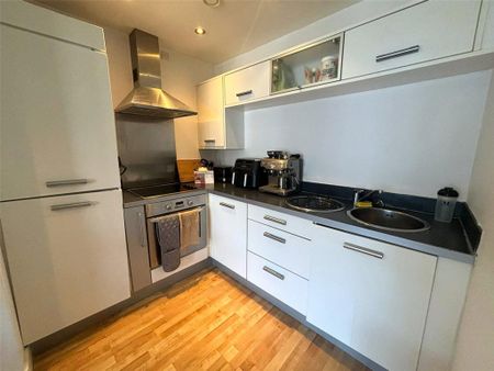 1 bedroom apartment to rent - Photo 5