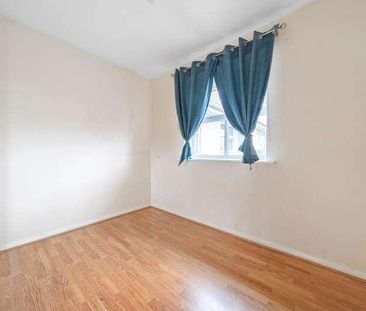 Elm Park, Bath Road, RG30 - Photo 3