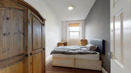 5 bedroom flat to rent - Photo 3