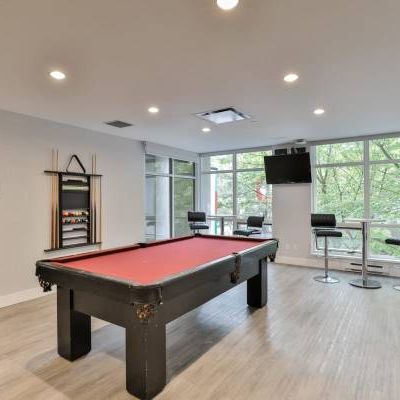 1 BD, Modern Fitness Facility, Fully-Equipped Contemporary Kitchen - Photo 3