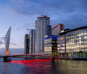 The Heart, MediaCity UK, M50 - Photo 1