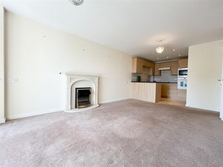 1 bedroom Retirement property to rent - Photo 4